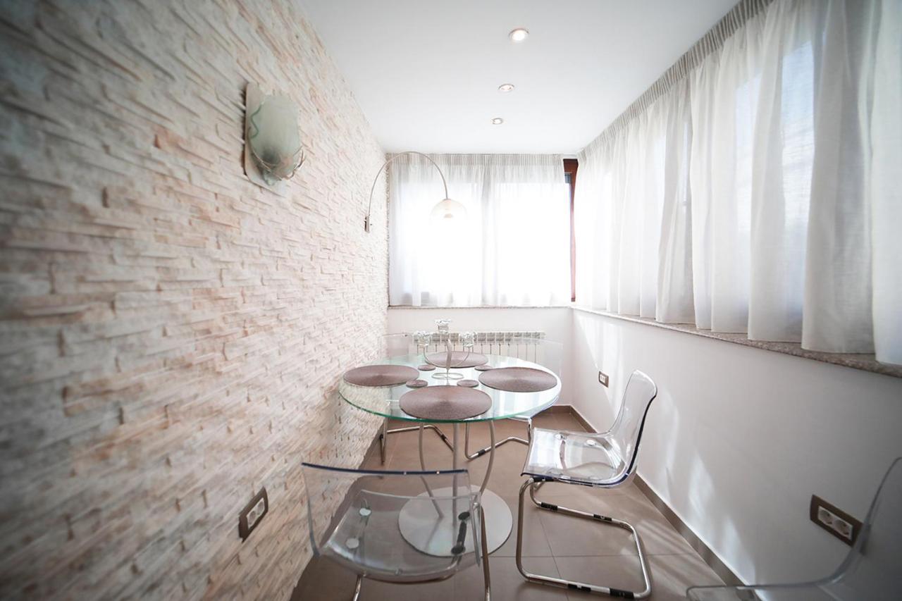 Downtown Oasis Unirii Apartment Букурещ Екстериор снимка