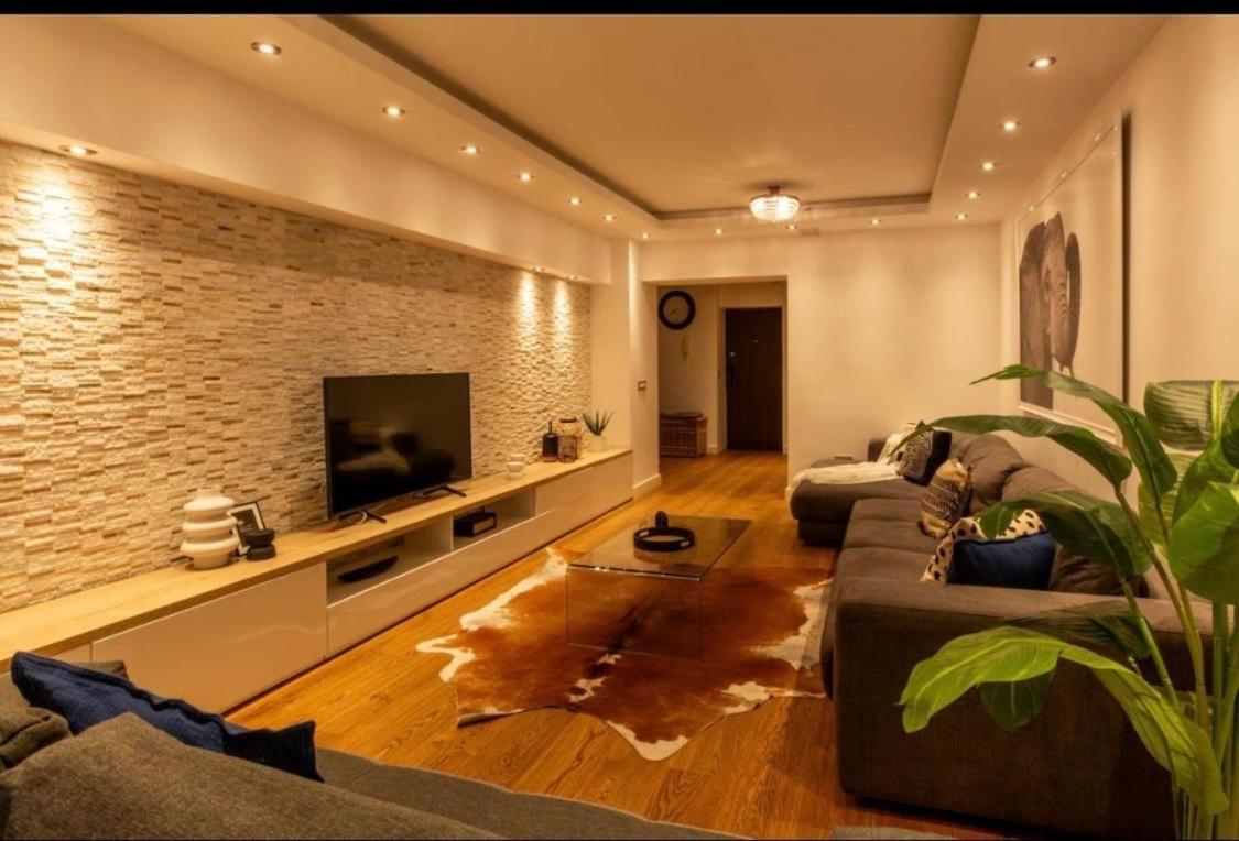 Downtown Oasis Unirii Apartment Букурещ Екстериор снимка